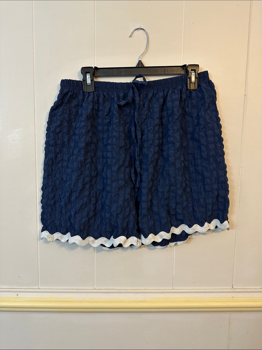Simply Southern Navy Short Set Pajamas with White Ric Rac Trim - Size XL - Picture 5 of 8